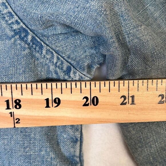 The Territory ahead 100% linen button up blouse- women Small - Picture 3 of 6